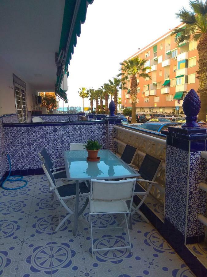 Apartment Playa La Cala In Front Of The Free Parking Málaga